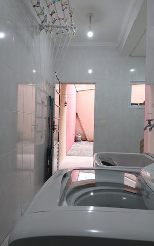 Casa à venda com 308m², 4 quartos e 4 vagasÁrea de Serviço