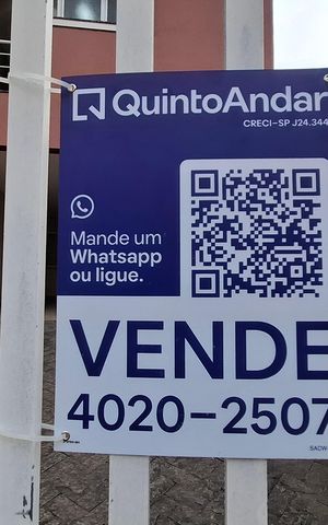 Casa à venda com 308m², 4 quartos e 4 vagas Casa à venda com 308m², 4 quartos e 4 vagasPlaca