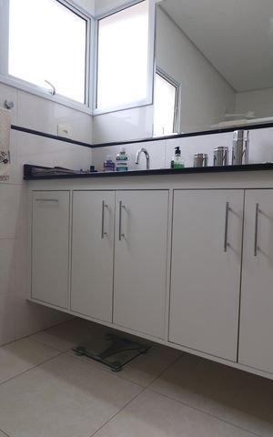 Casa à venda com 308m², 4 quartos e 4 vagasBanheiro da Suíte 1