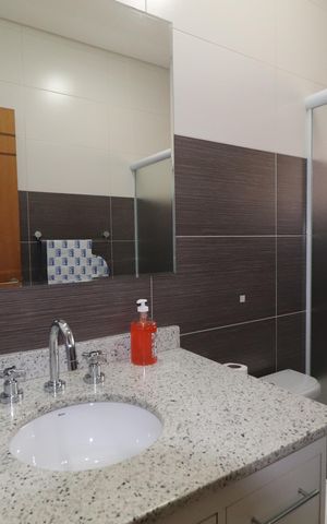 Casa à venda com 308m², 4 quartos e 4 vagasBanheiro da Suíte 2
