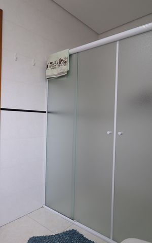 Casa à venda com 308m², 4 quartos e 4 vagasBanheiro da Suíte 1