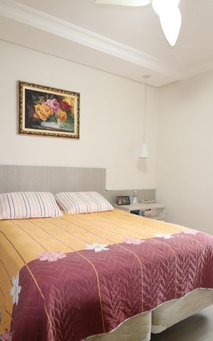 Casa à venda com 308m², 4 quartos e 4 vagasSuíte 1