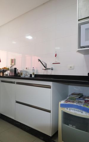 Casa à venda com 308m², 4 quartos e 4 vagasCozinha