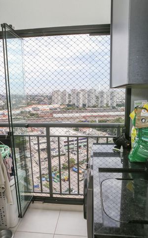 Apartamento à venda com 41m², 2 quartos e 1 vaga Apartamento à venda com 41m², 2 quartos e 1 vagaCozinha e Sacada