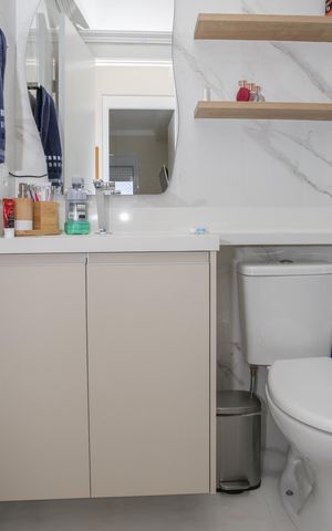 Apartamento à venda com 41m², 2 quartos e 1 vaga Apartamento à venda com 41m², 2 quartos e 1 vagaBanheiro Social