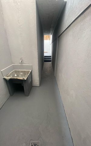 Casa à venda com 96m², 1 quarto e 1 vaga
