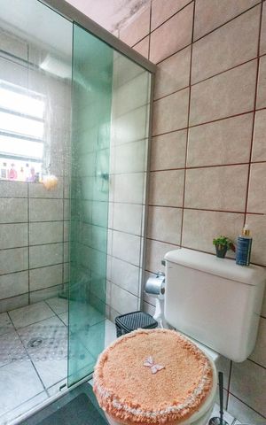 Casa à venda com 202m², 4 quartos e 1 vaga Casa à venda com 202m², 4 quartos e 1 vagaCasa 2 - banheiro do quarto 3