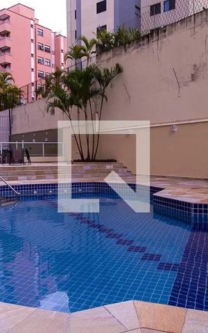 Apartamento à venda com 112m², 3 quartos e 2 vagas Apartamento à venda com 112m², 3 quartos e 2 vagasÁrea comum - Piscina