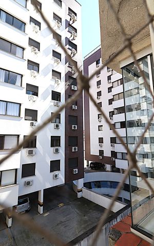 Apartamento para alugar com 183m², 3 quartos e 1 vagaVista da Janela do Quarto 2