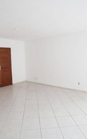 Casa para alugar com 140m², 3 quartos e 2 vagasSala