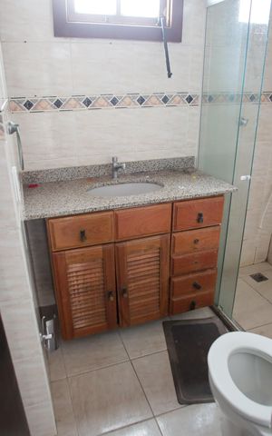 Casa para alugar com 140m², 3 quartos e 2 vagasBanheiro da Suíte
