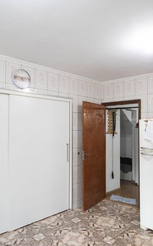 Casa à venda com 500m², 7 quartos e 3 vagas Casa à venda com 500m², 7 quartos e 3 vagasCozinha