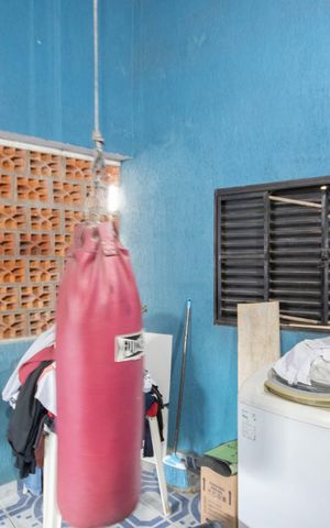 Casa à venda com 500m², 7 quartos e 3 vagas Casa à venda com 500m², 7 quartos e 3 vagasÁrea de Serviço