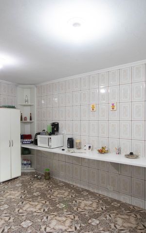 Casa à venda com 500m², 7 quartos e 3 vagas Casa à venda com 500m², 7 quartos e 3 vagasCozinha