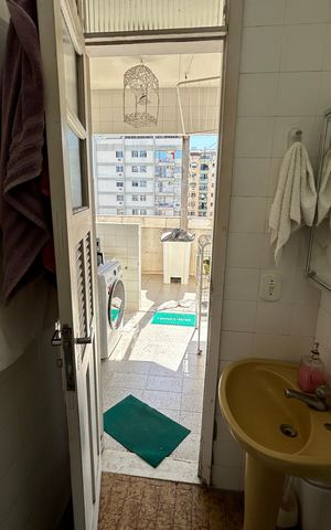 Apartamento à venda com 400m², 4 quartos e 5 vagasBanheiro de serviço