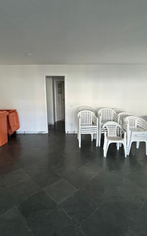 Apartamento à venda com 400m², 4 quartos e 5 vagasÁrea comum - Salão de festas