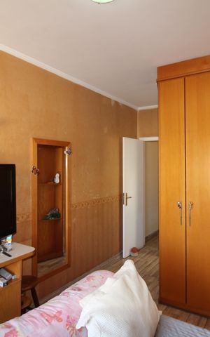 Casa à venda com 212m², 5 quartos e 2 vagasQuarto 3