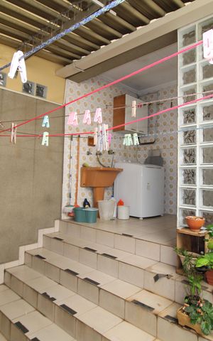 Casa à venda com 212m², 5 quartos e 2 vagasÁrea de Serviço