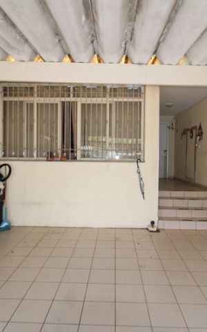 Casa à venda com 212m², 5 quartos e 2 vagasGaragem