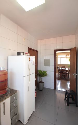 Apartamento à venda com 200m², 3 quartos e 3 vagasCozinha