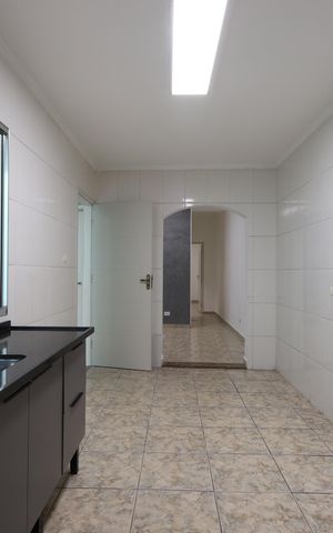 Casa à venda com 200m², 2 quartos e 2 vagasCozinha
