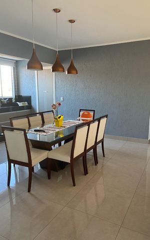 Casa à venda com 183m², 3 quartos e 3 vagas Casa à venda com 183m², 3 quartos e 3 vagasSala