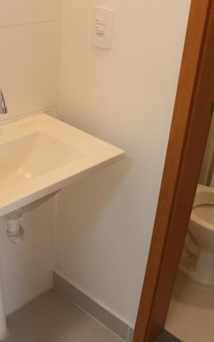 Apartamento para alugar com 42m², 2 quartos e sem vagaBanheiro