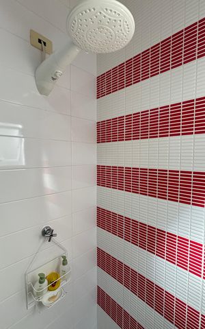 Casa à venda com 134m², 3 quartos e 2 vagas Casa à venda com 134m², 3 quartos e 2 vagasBanheiro Social