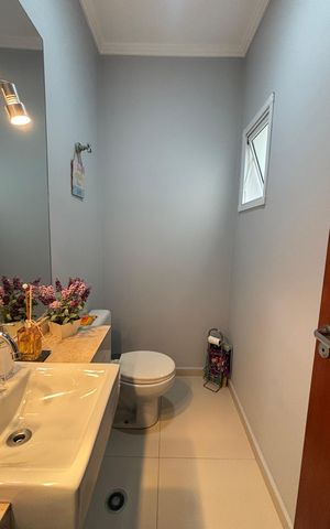 Casa à venda com 134m², 3 quartos e 2 vagas Casa à venda com 134m², 3 quartos e 2 vagasLavabo