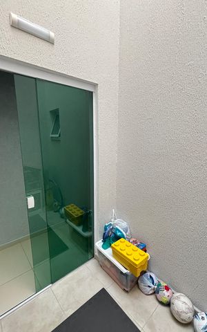 Casa à venda com 134m², 3 quartos e 2 vagas Casa à venda com 134m², 3 quartos e 2 vagasÁrea Externa