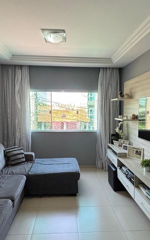 Casa à venda com 134m², 3 quartos e 2 vagas Casa à venda com 134m², 3 quartos e 2 vagasSala