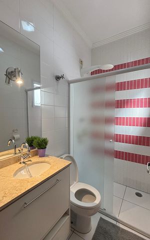 Casa à venda com 134m², 3 quartos e 2 vagas Casa à venda com 134m², 3 quartos e 2 vagasBanheiro Social