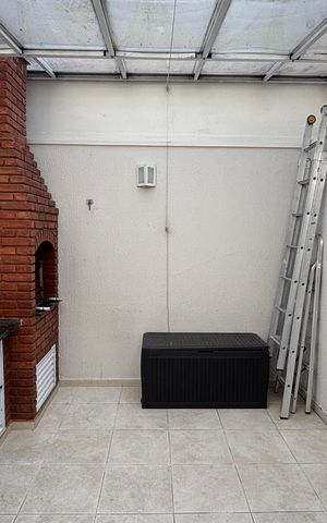 Casa à venda com 134m², 3 quartos e 2 vagas Casa à venda com 134m², 3 quartos e 2 vagasÁrea de Serviço