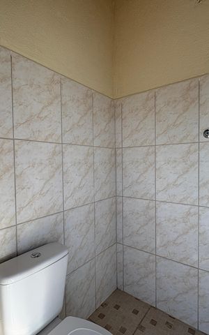 Casa à venda com 106m², 1 quarto e sem vagaBanheiro de Serviço