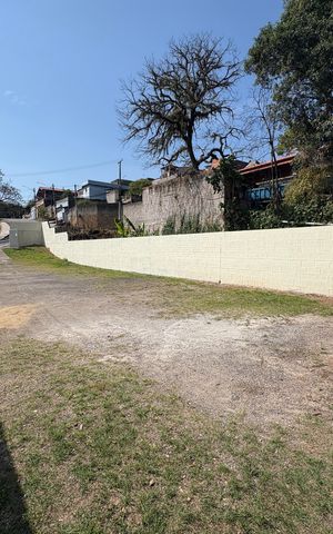 Casa à venda com 106m², 1 quarto e sem vagaTerreno