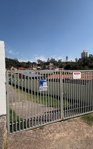 Casa à venda com 106m², 1 quarto e sem vagaFachada
