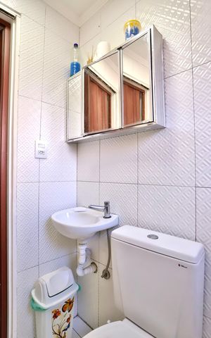 Casa à venda com 110m², 3 quartos e sem vaga Casa à venda com 110m², 3 quartos e sem vagaBanheiro