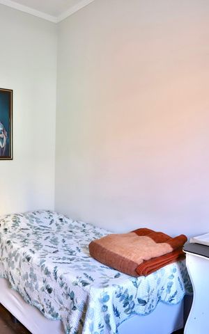 Casa à venda com 110m², 3 quartos e sem vaga Casa à venda com 110m², 3 quartos e sem vagaQuarto 2