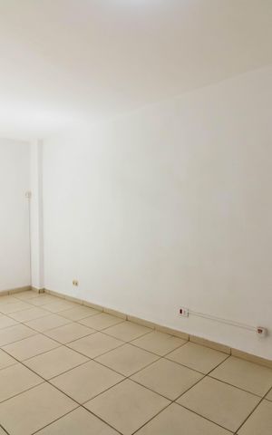 Casa à venda com 299m², 3 quartos e 2 vagasCozinha