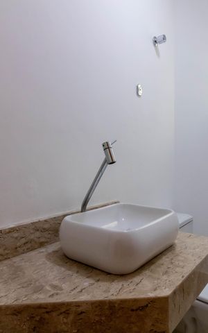 Casa à venda com 299m², 3 quartos e 2 vagasBanheiro