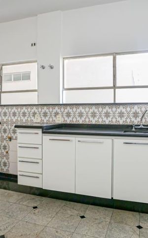 Apartamento à venda com 239m², 3 quartos e 1 vaga