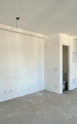 Apartamento à venda com 94m², 2 quartos e 1 vaga Apartamento à venda com 94m², 2 quartos e 1 vagaSala