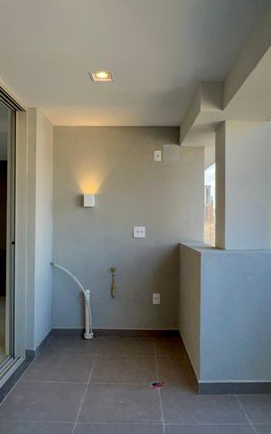 Apartamento à venda com 94m², 2 quartos e 1 vaga Apartamento à venda com 94m², 2 quartos e 1 vagaVaranda