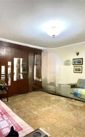 Casa à venda com 180m², 3 quartos e 2 vagas