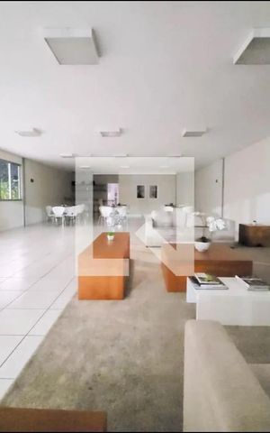 Apartamento à venda com 44m², 2 quartos e 1 vaga Apartamento à venda com 44m², 2 quartos e 1 vagaÁrea comum - Salão de festas
