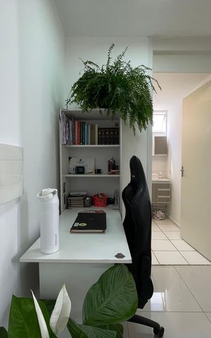 Apartamento à venda com 44m², 2 quartos e 1 vaga Apartamento à venda com 44m², 2 quartos e 1 vagaEscritório