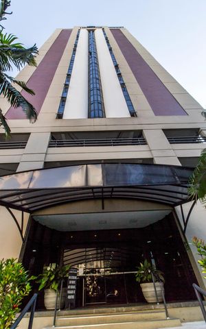 Apartamento para alugar com 150m², 2 quartos e 1 vagaFachada