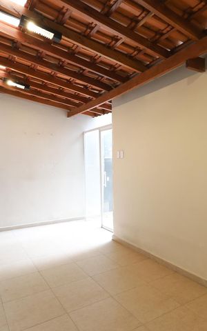 Casa à venda com 120m², 2 quartos e 1 vaga Casa à venda com 120m², 2 quartos e 1 vagaÁrea de Serviço