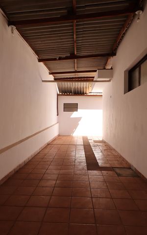 Casa para alugar com 276m², 3 quartos e 4 vagasÁrea de Serviço