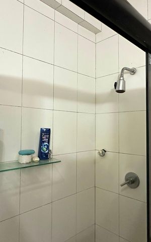 Apartamento à venda com 185m², 4 quartos e 1 vaga Apartamento à venda com 185m², 4 quartos e 1 vagaBanheiro Social
